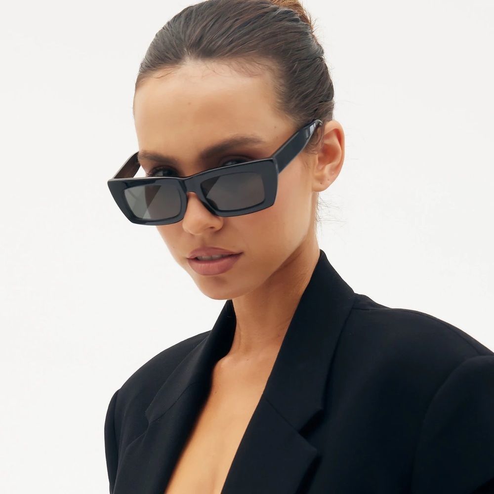 LVEHLA Sold-Out Black Florence Sunglasses with Smoke Lens